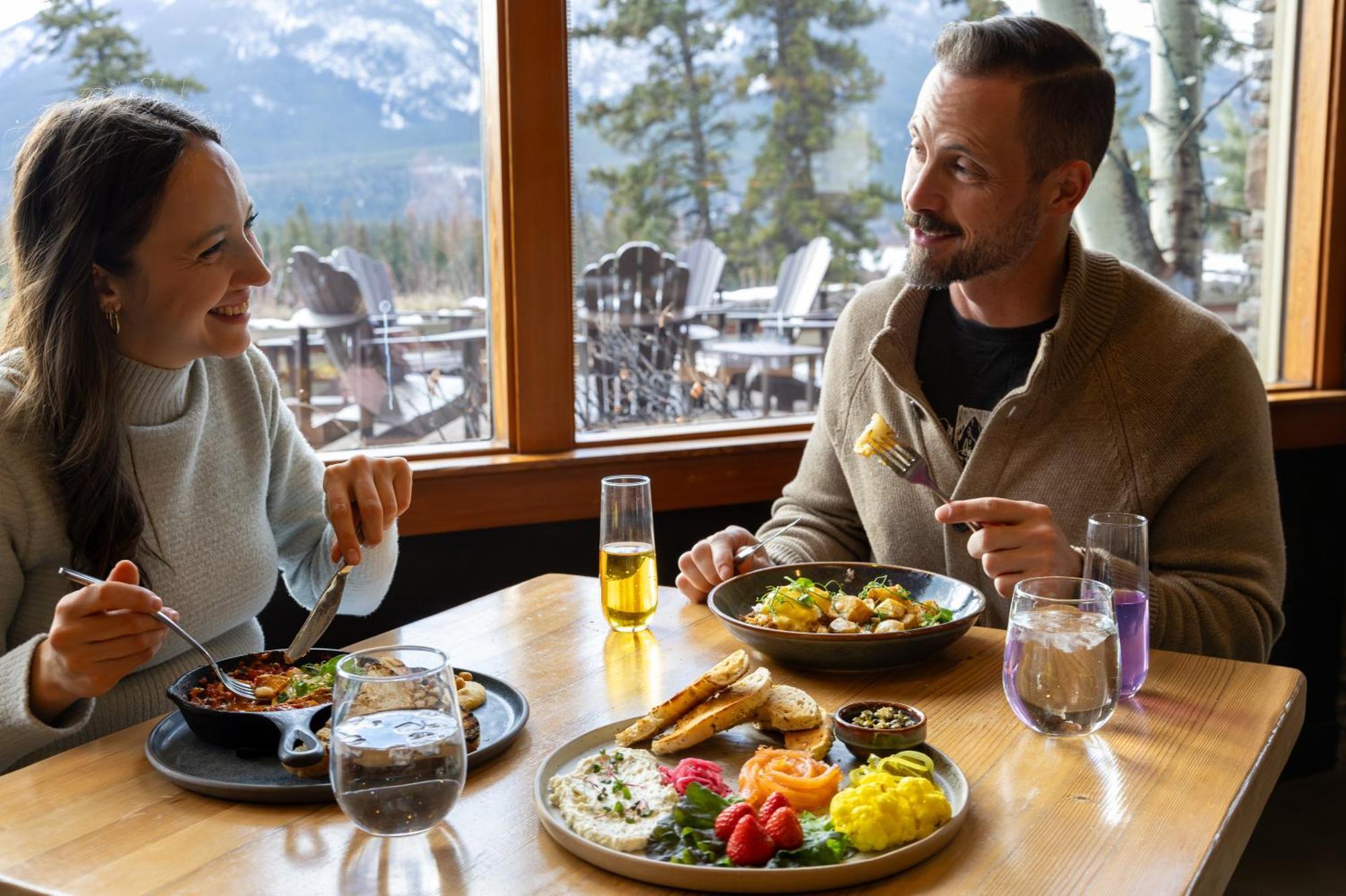 The Juniper Hotel & Bistro Banff Kültér fotó